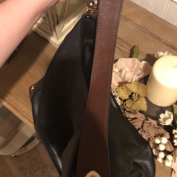 Michael Kors purse - Picture 6 of 6